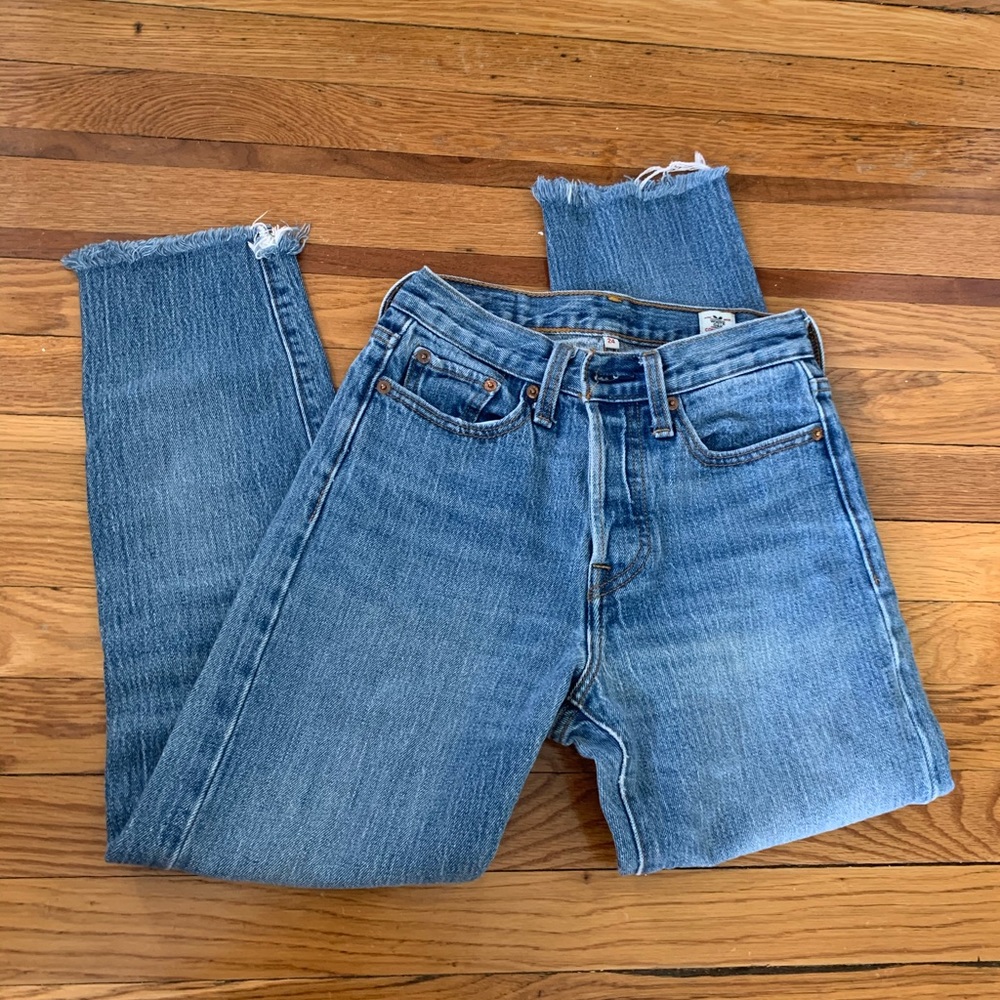 LEVIS WEDGIE FIT STRAIGHT JEANS